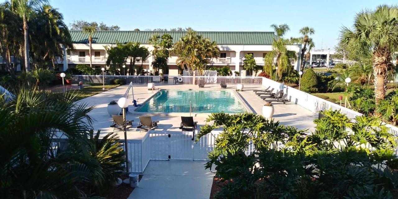 Surestay Plus Hotel By Best Western Clearwater Central Εξωτερικό φωτογραφία